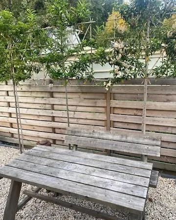 בית הארחה Cottage55 *
